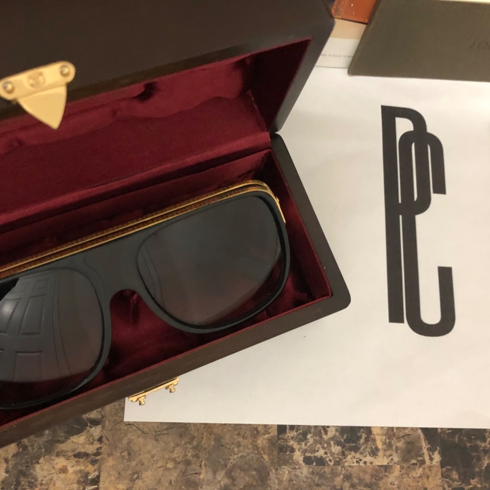 Louis Vuitton Millionaire Sunglasses - Picture 5 of 9